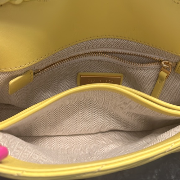 - Tory Burch Kira Chevron convertible shoulder/ crossbody bag. Great condition - Picture 13 of 16